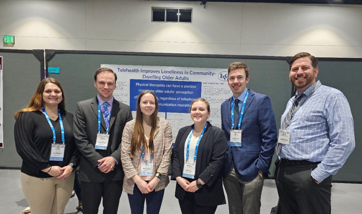 Physical Therapy Students Present Research at National Conference