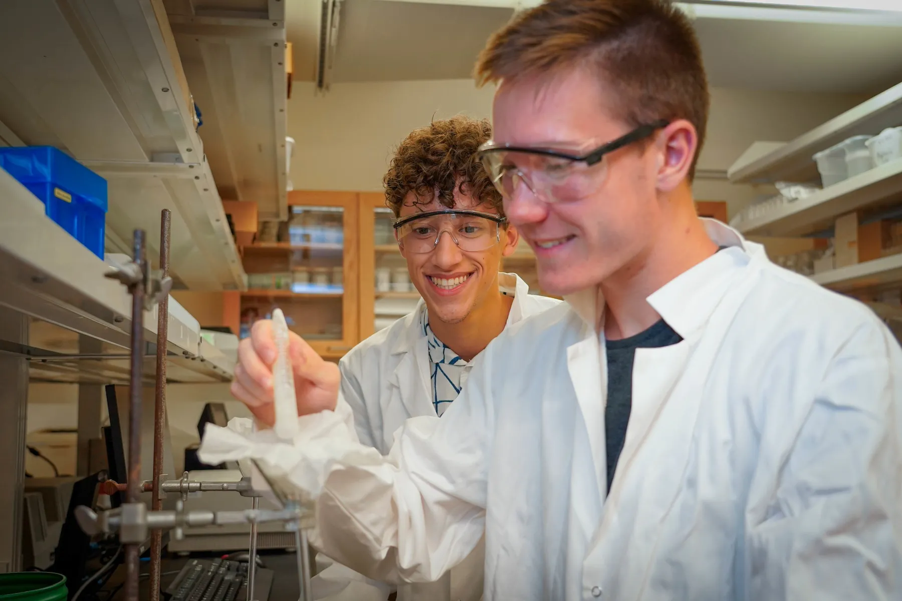 Students conduct chemistry research over summer
